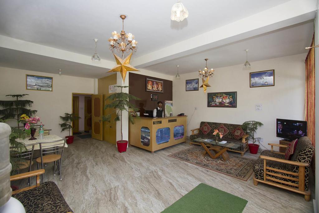 Hotel Ocean Inn Manāli Esterno foto