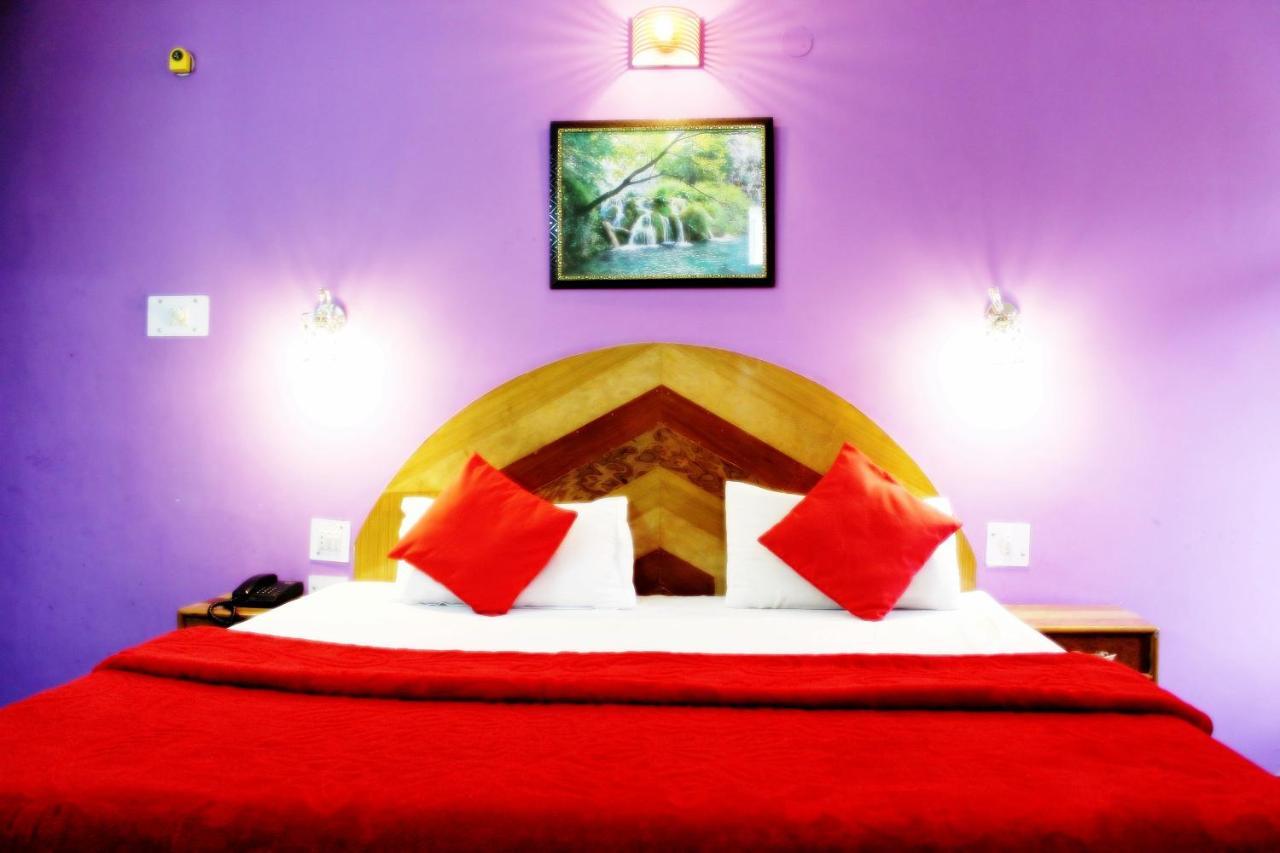 Hotel Ocean Inn Manāli Esterno foto